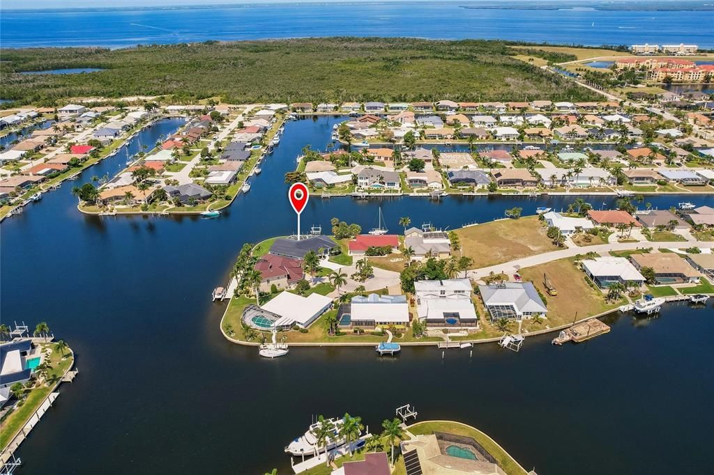 Active With Contract: $1,645,000 (3 beds, 2 baths, 2911 Square Feet)