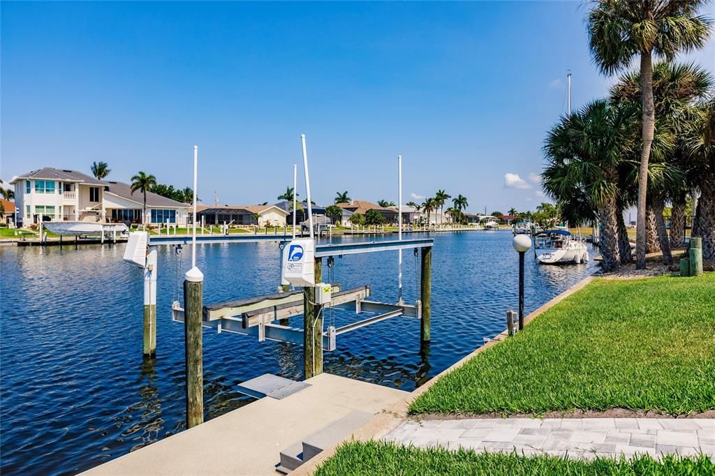 Active With Contract: $1,645,000 (3 beds, 2 baths, 2911 Square Feet)