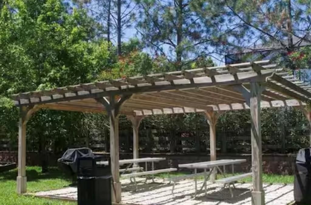 待售: $245,000 (3 贝兹, 2 浴室, 1244 平方英尺)