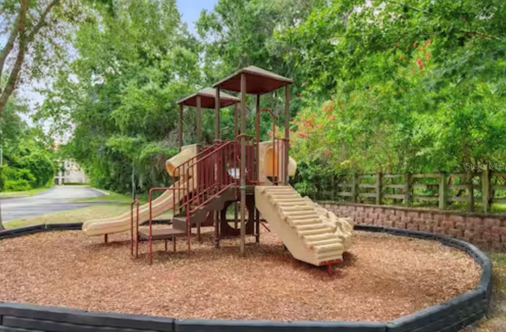 待售: $245,000 (3 贝兹, 2 浴室, 1244 平方英尺)