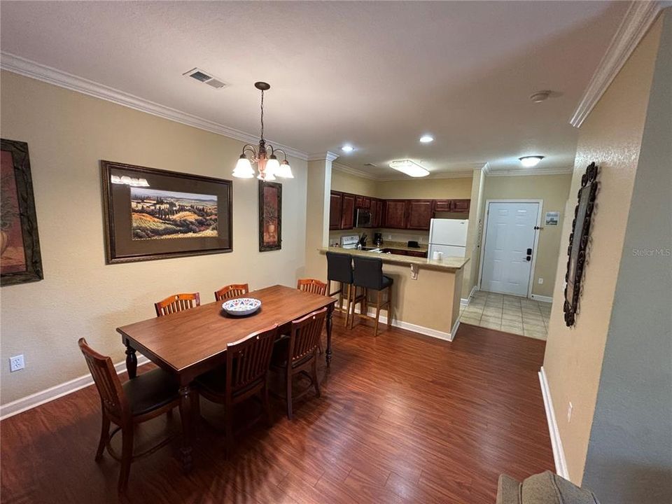 待售: $245,000 (3 贝兹, 2 浴室, 1244 平方英尺)