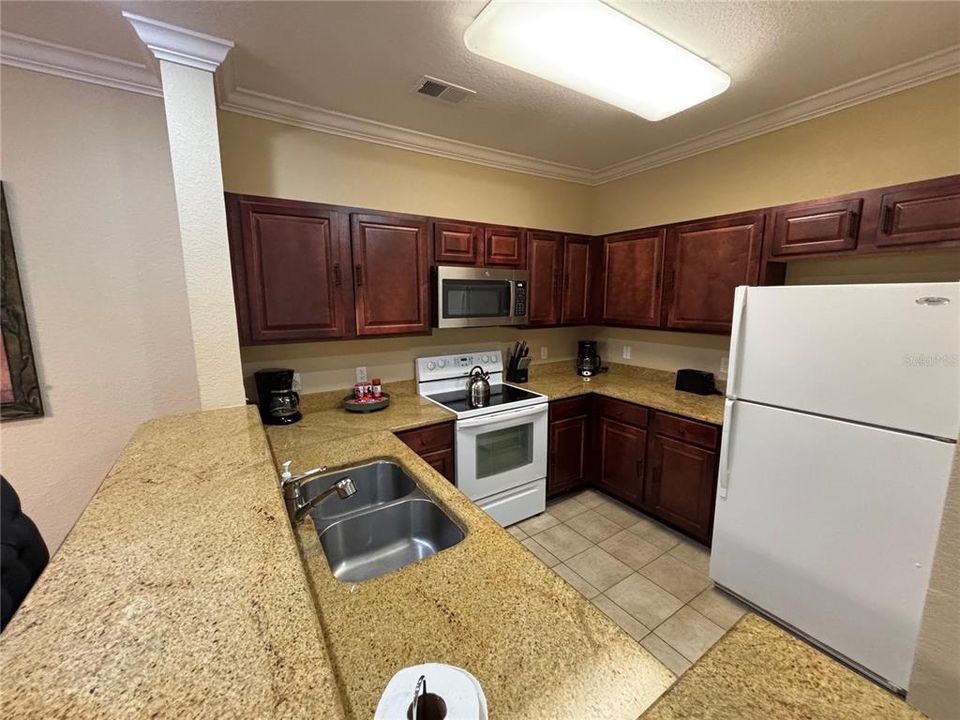 待售: $245,000 (3 贝兹, 2 浴室, 1244 平方英尺)