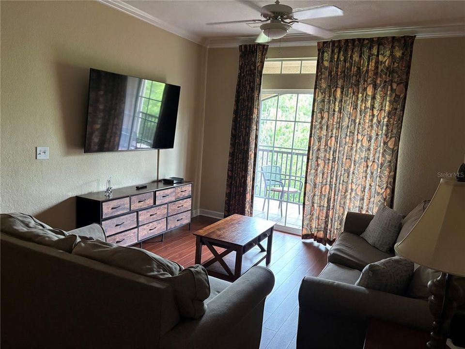 待售: $245,000 (3 贝兹, 2 浴室, 1244 平方英尺)