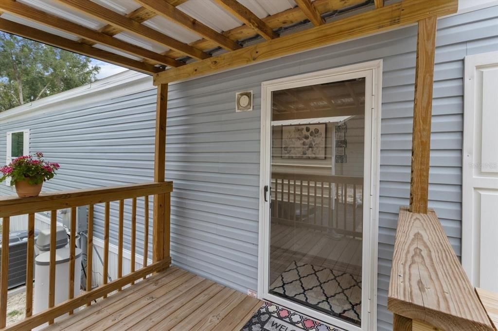 待售: $298,500 (2 贝兹, 2 浴室, 1056 平方英尺)