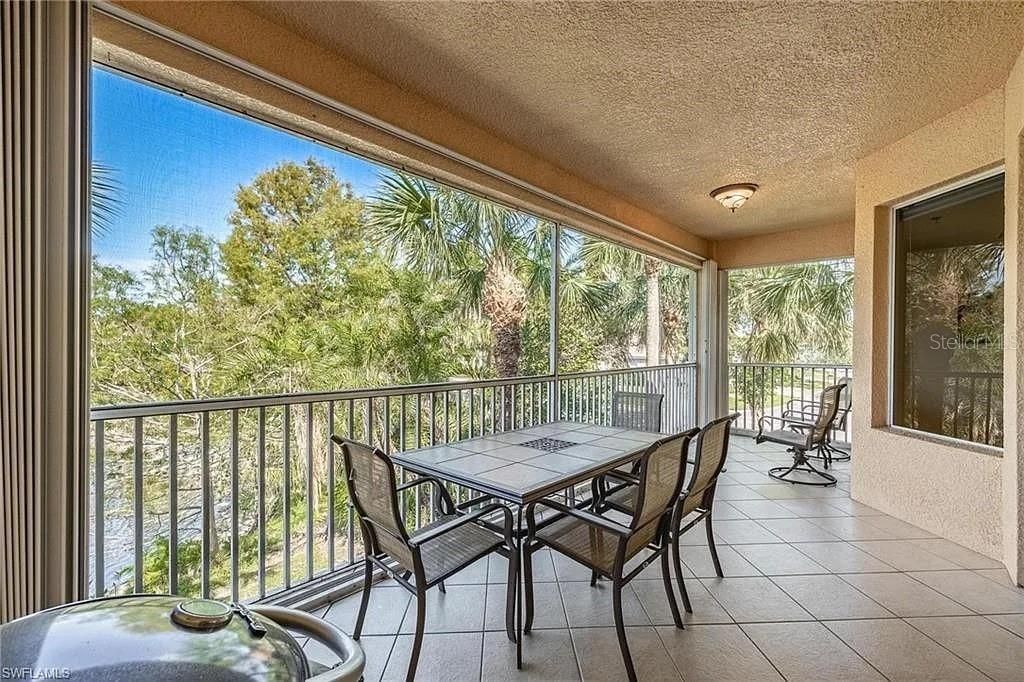 For Sale: $294,000 (3 beds, 2 baths, 2143 Square Feet)