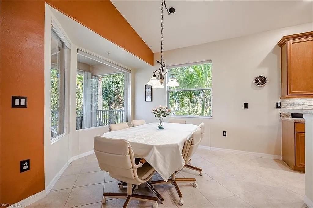 For Sale: $294,000 (3 beds, 2 baths, 2143 Square Feet)