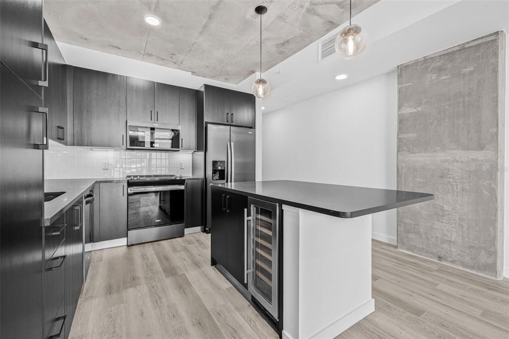 В аренду: $2,752 (1 спален, 1 ванн, 814 Квадратных фут)