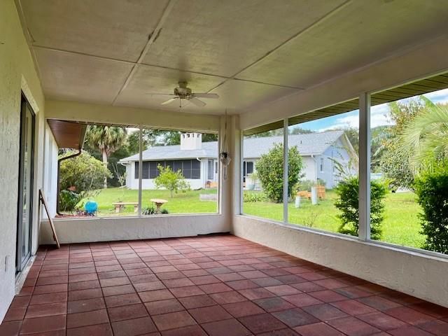 Под контрактом: $274,000 (3 спален, 2 ванн, 1485 Квадратных фут)