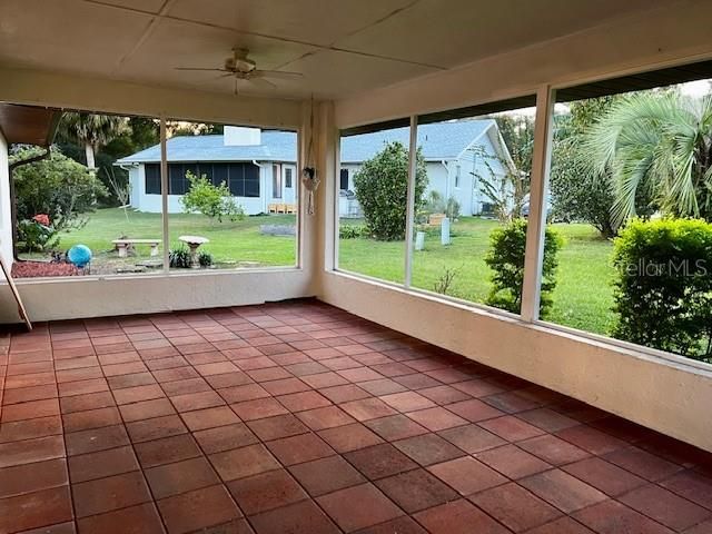 Под контрактом: $274,000 (3 спален, 2 ванн, 1485 Квадратных фут)