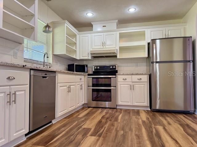 Под контрактом: $274,000 (3 спален, 2 ванн, 1485 Квадратных фут)