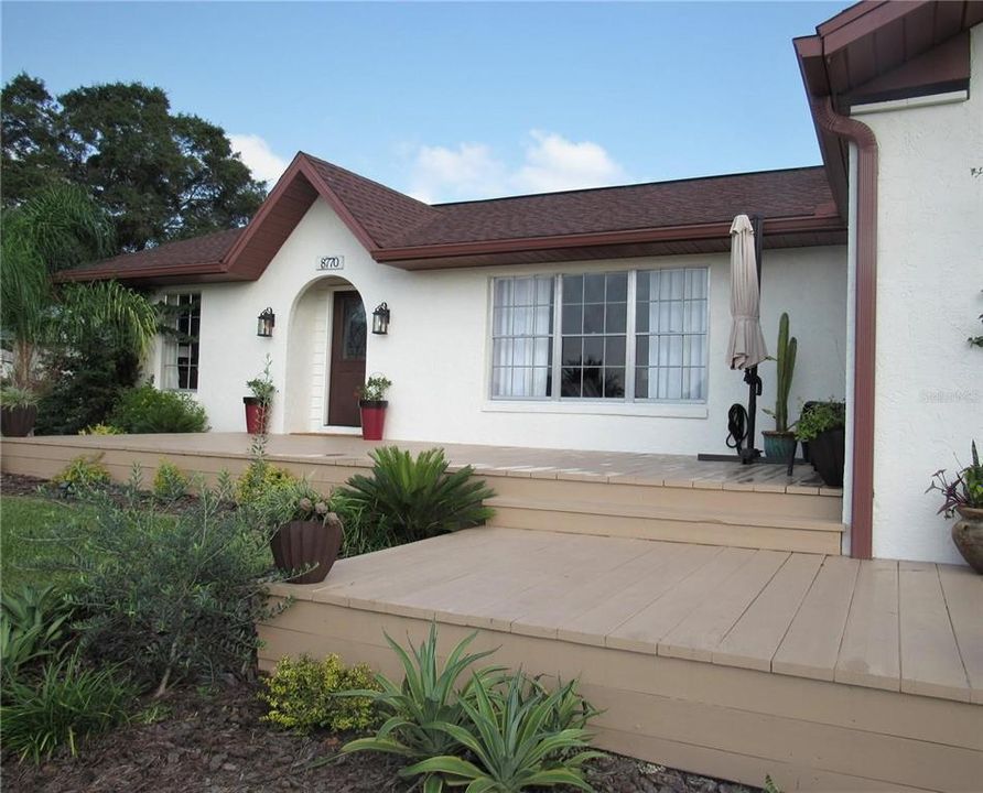 Под контрактом: $274,000 (3 спален, 2 ванн, 1485 Квадратных фут)