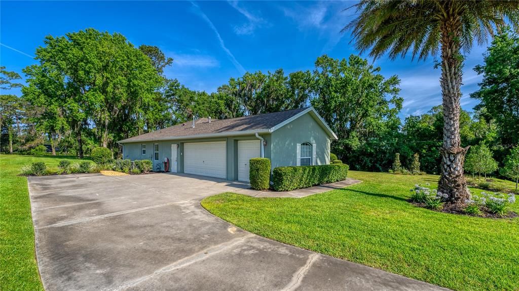 出租: $3,750 (3 贝兹, 2 浴室, 2333 平方英尺)