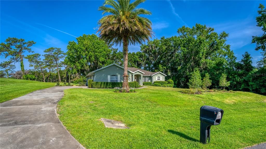 出租: $3,750 (3 贝兹, 2 浴室, 2333 平方英尺)