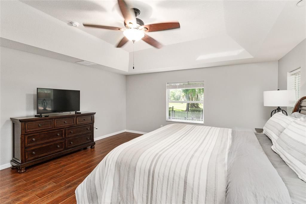 出租: $3,750 (3 贝兹, 2 浴室, 2333 平方英尺)