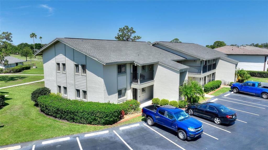 待售: $164,900 (2 贝兹, 2 浴室, 952 平方英尺)