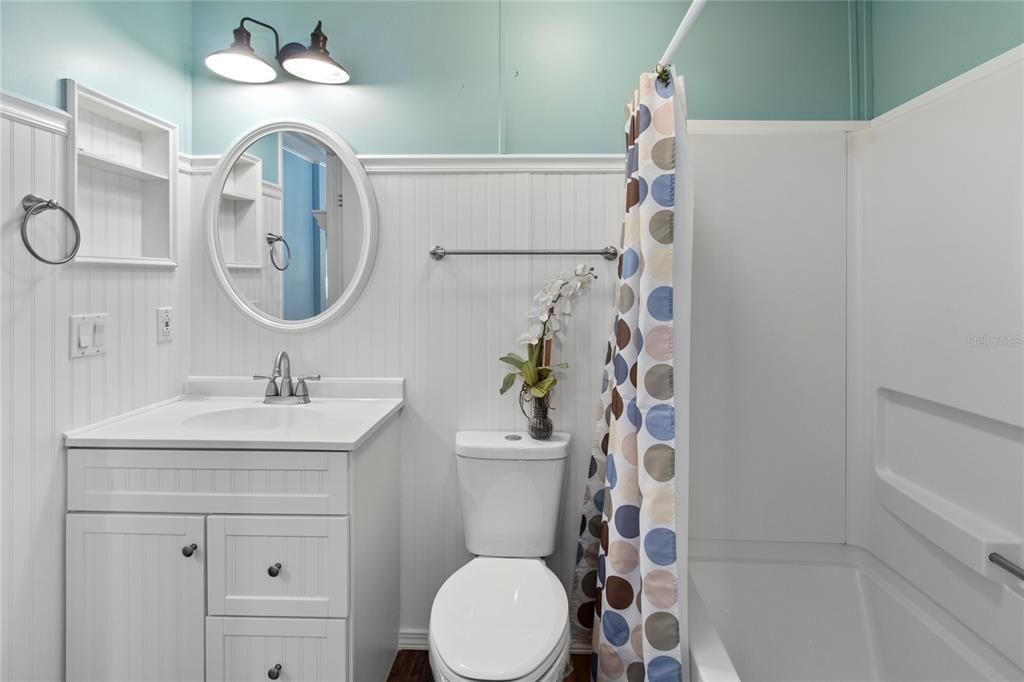 Activo con contrato: $235,000 (2 camas, 2 baños, 1350 Pies cuadrados)