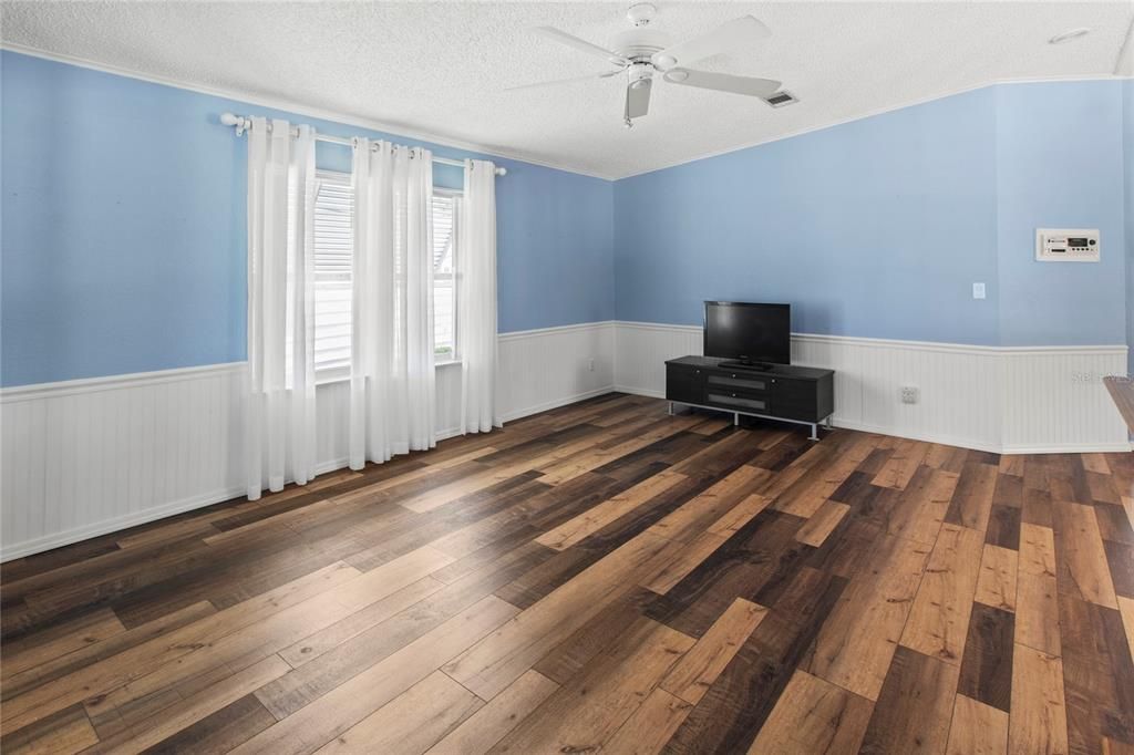 Activo con contrato: $235,000 (2 camas, 2 baños, 1350 Pies cuadrados)