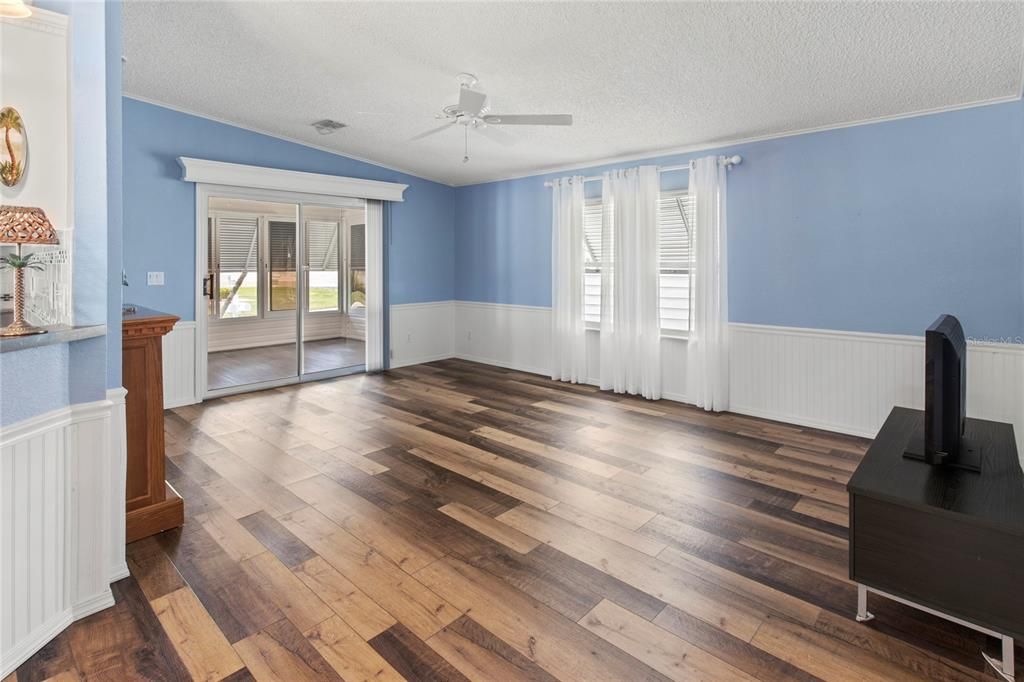 Activo con contrato: $235,000 (2 camas, 2 baños, 1350 Pies cuadrados)