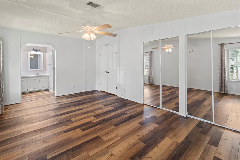 Activo con contrato: $235,000 (2 camas, 2 baños, 1350 Pies cuadrados)