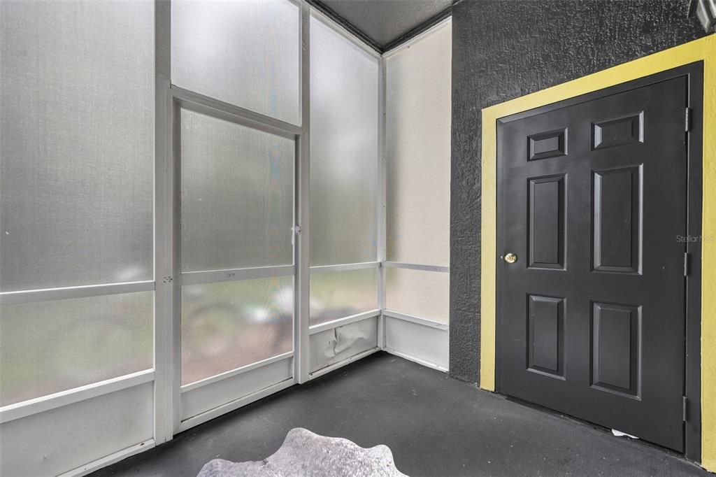 合同活跃: $239,900 (2 贝兹, 2 浴室, 1052 平方英尺)