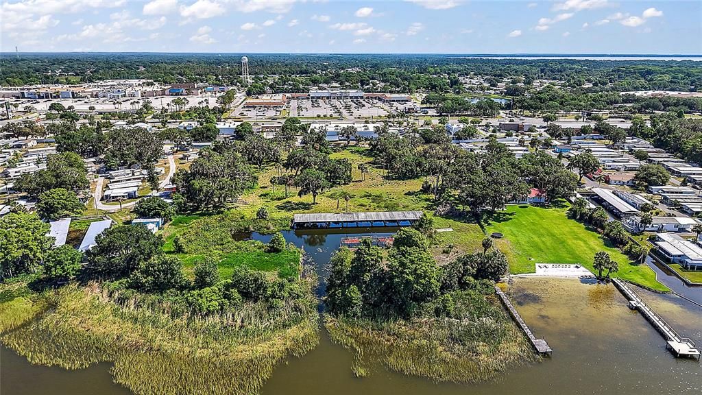 En Venta: $2,599,000 (6.93 acres)