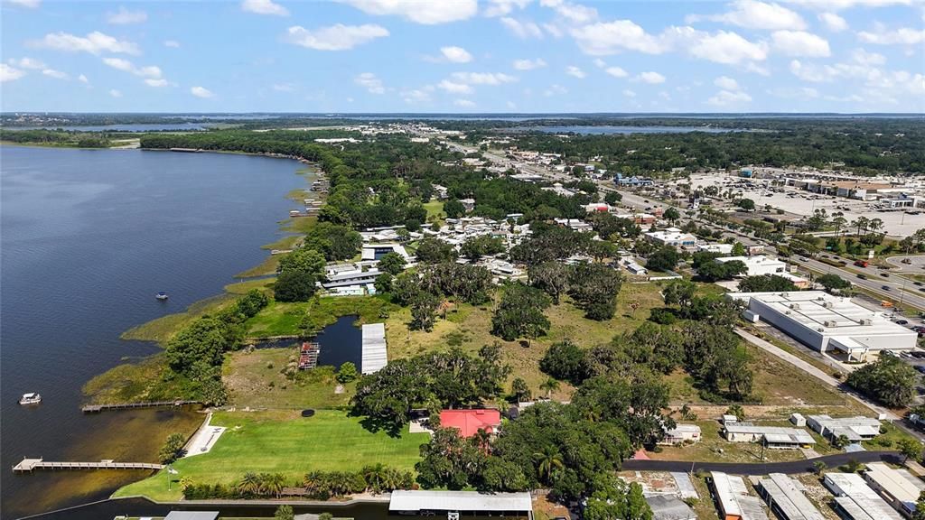 En Venta: $2,599,000 (6.93 acres)