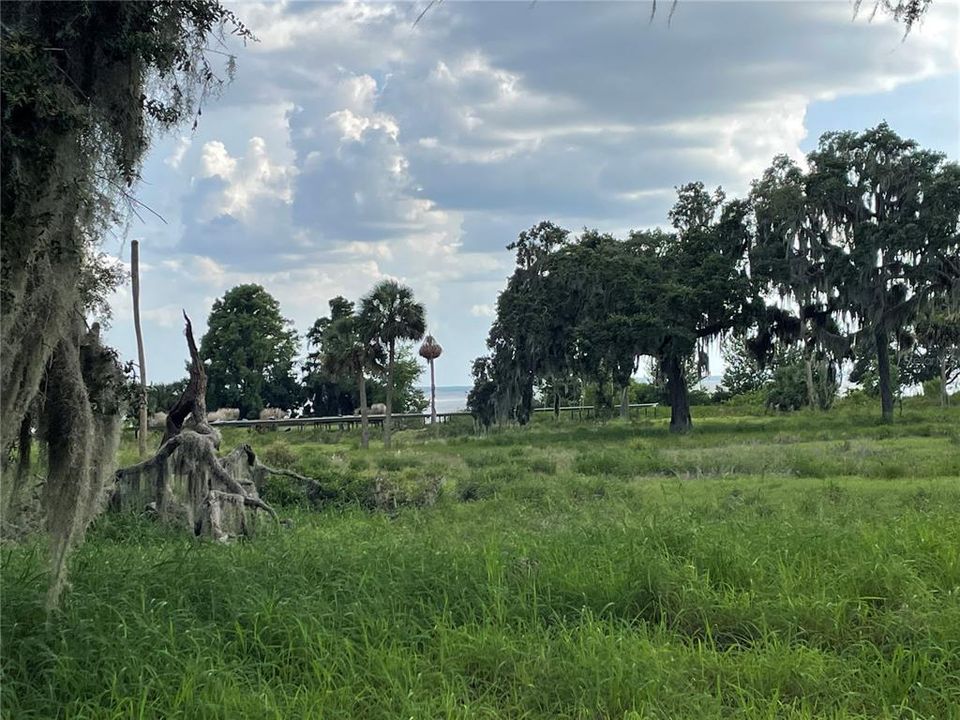 En Venta: $2,599,000 (6.93 acres)