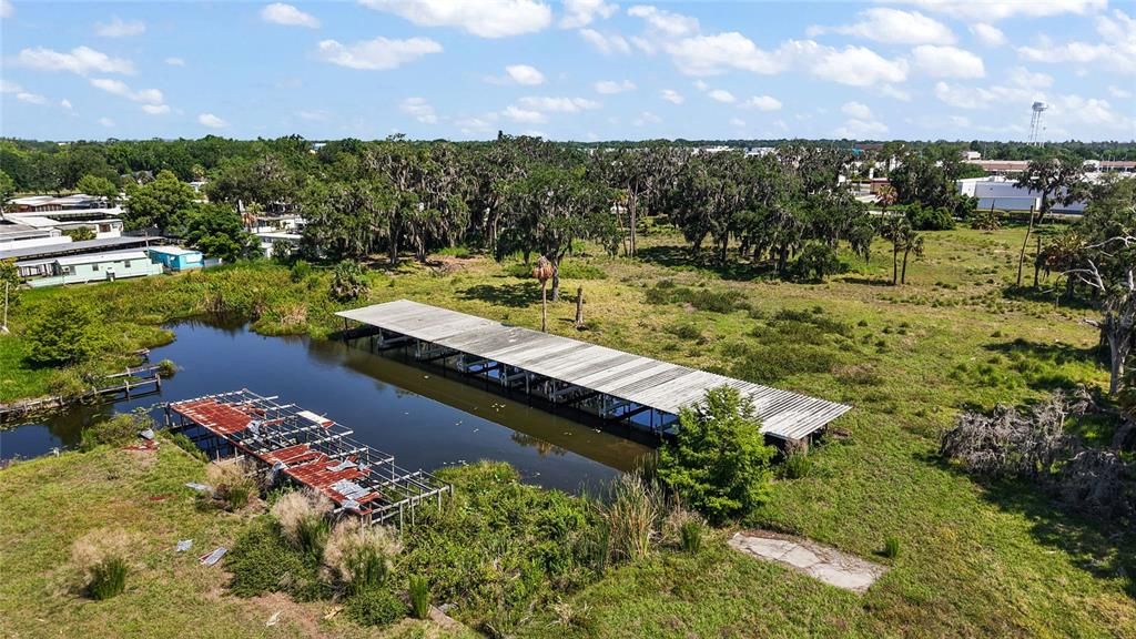 En Venta: $2,599,000 (6.93 acres)