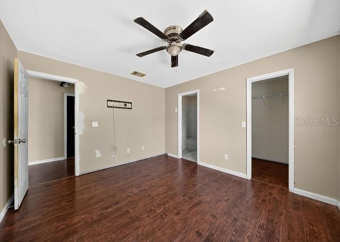 Под контрактом: $199,500 (3 спален, 2 ванн, 1288 Квадратных фут)