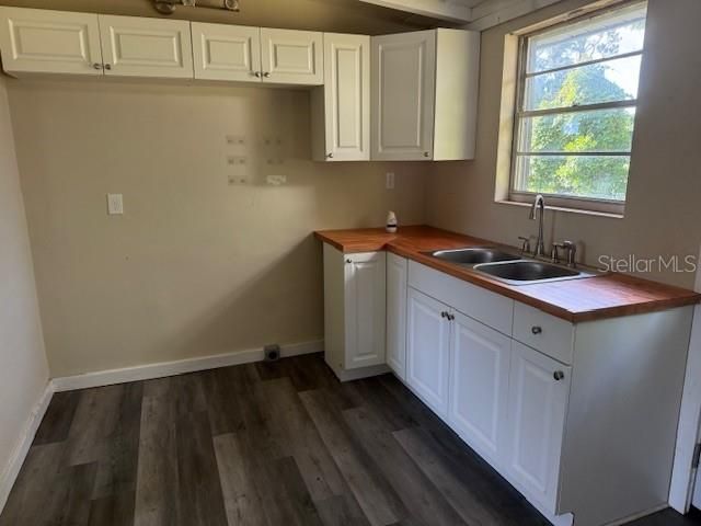 Active With Contract: $107,000 (3 beds, 1 baths, 840 Square Feet)