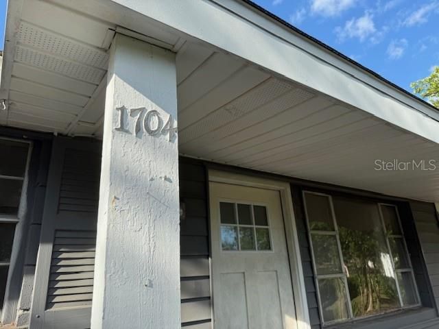 Active With Contract: $107,000 (3 beds, 1 baths, 840 Square Feet)