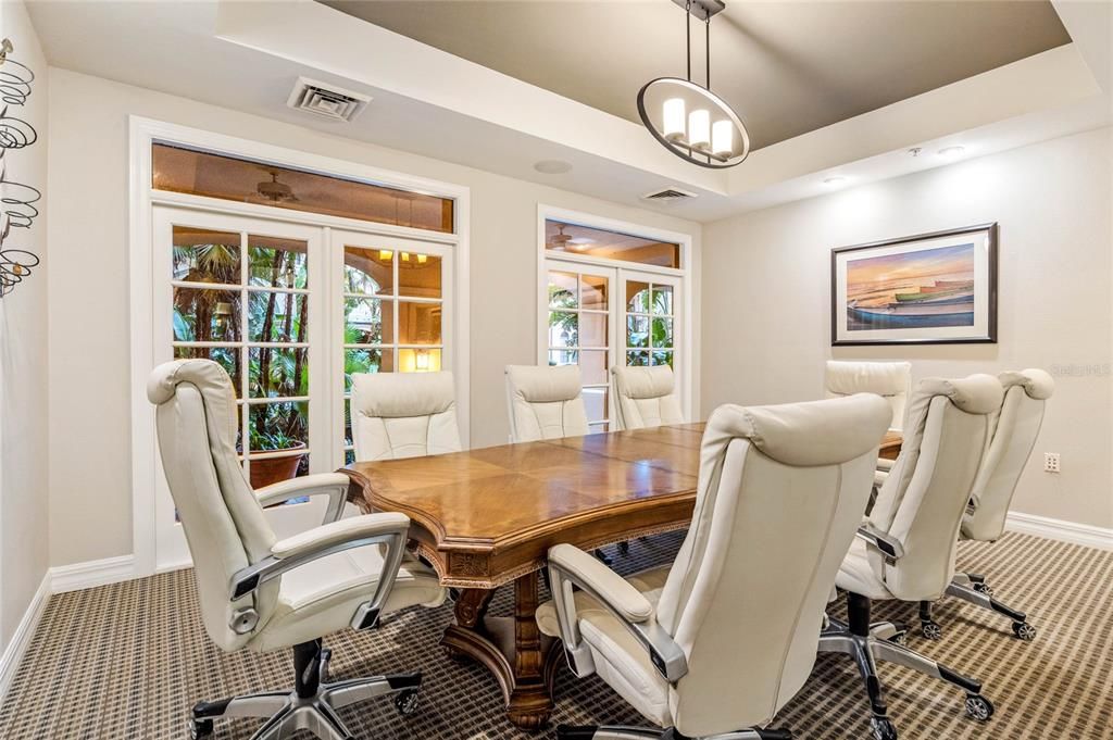 Active With Contract: $329,000 (1 beds, 1 baths, 1135 Square Feet)