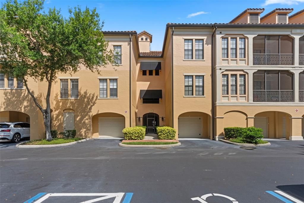 Active With Contract: $329,000 (1 beds, 1 baths, 1135 Square Feet)