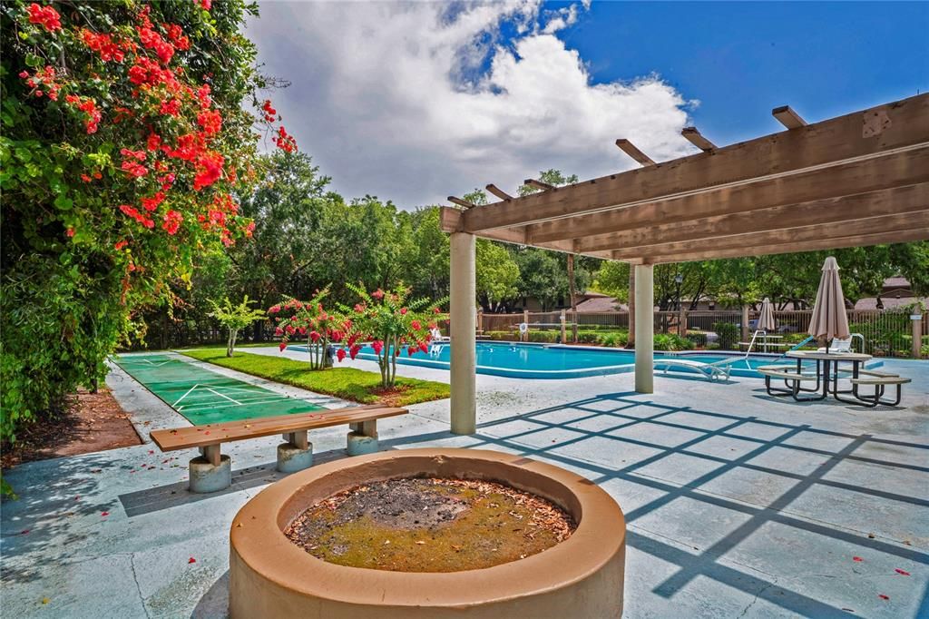 待售: $210,000 (2 贝兹, 1 浴室, 998 平方英尺)