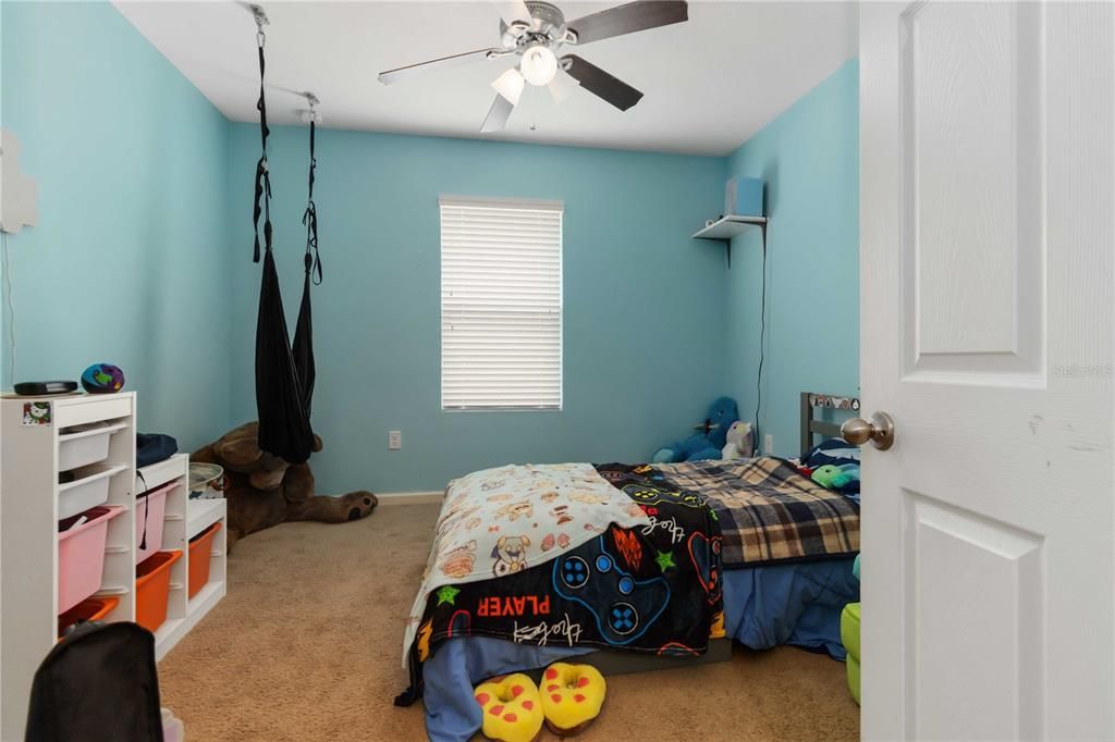 待售: $415,000 (4 贝兹, 2 浴室, 1846 平方英尺)