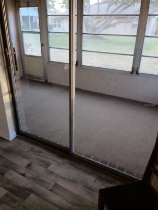 На продажу: $99,900 (2 спален, 2 ванн, 984 Квадратных фут)