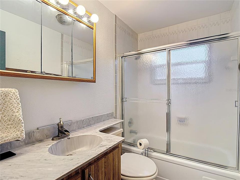 For Sale: $399,000 (3 beds, 2 baths, 1356 Square Feet)