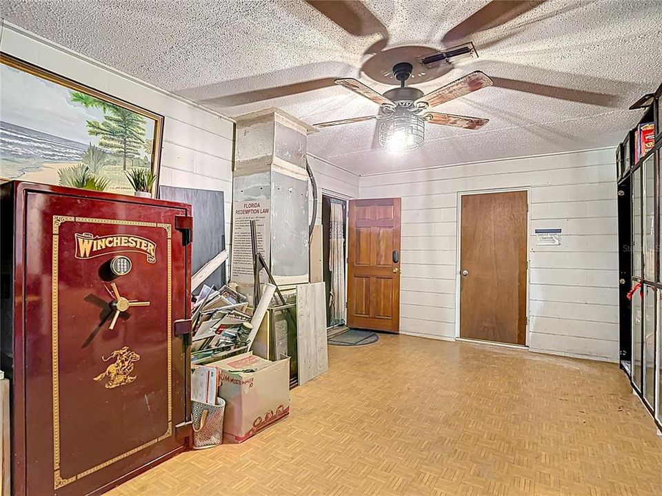 For Sale: $399,000 (3 beds, 2 baths, 1356 Square Feet)