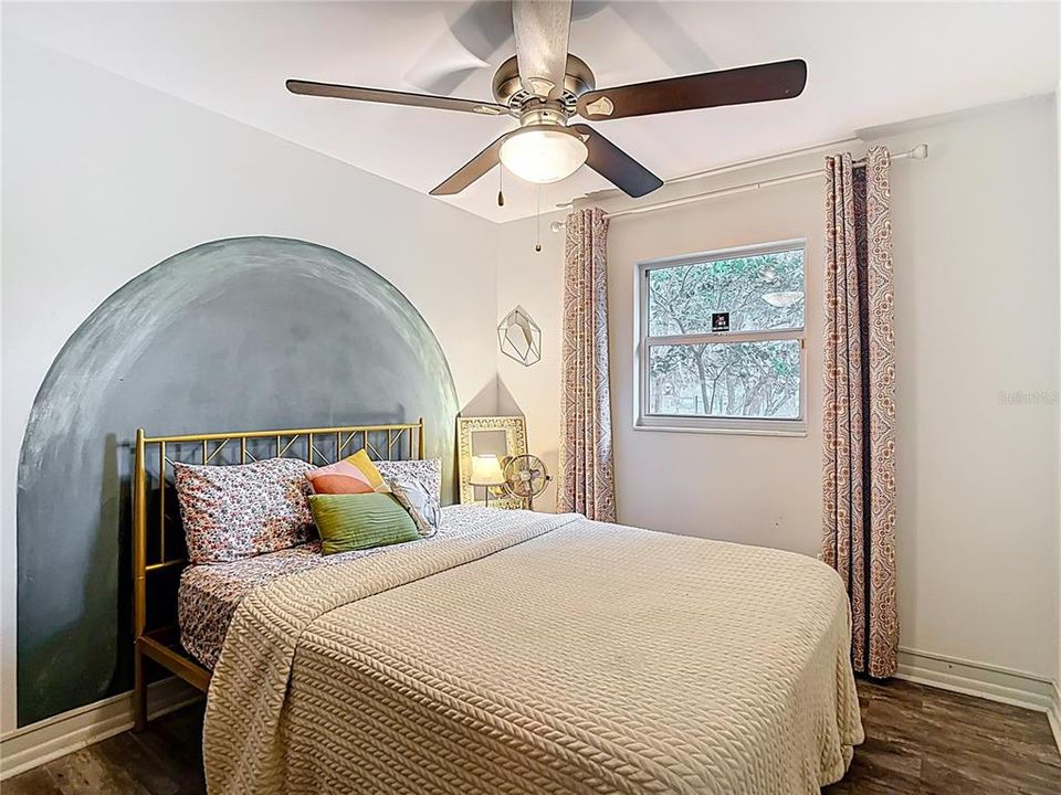 For Sale: $399,000 (3 beds, 2 baths, 1356 Square Feet)