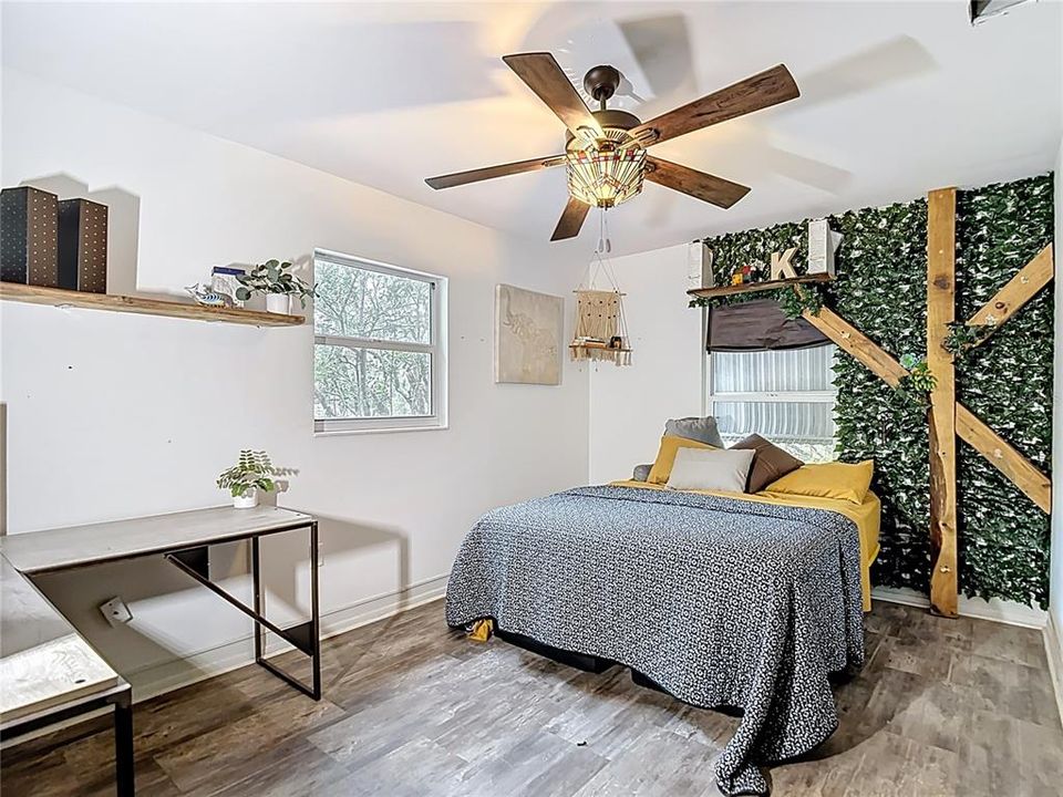 For Sale: $399,000 (3 beds, 2 baths, 1356 Square Feet)