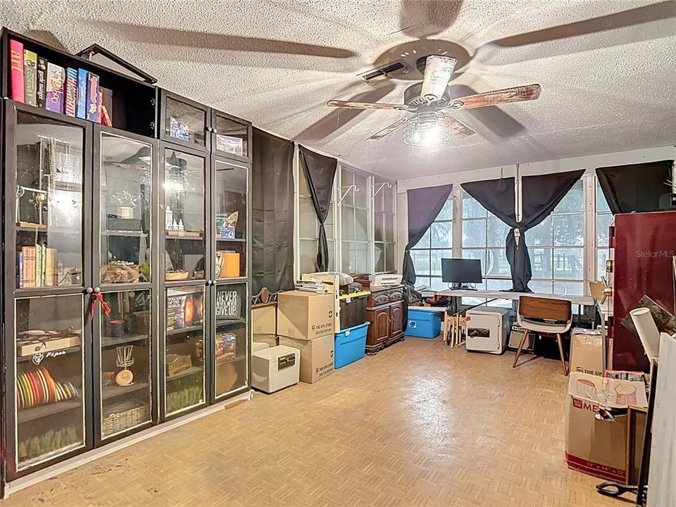 For Sale: $399,000 (3 beds, 2 baths, 1356 Square Feet)