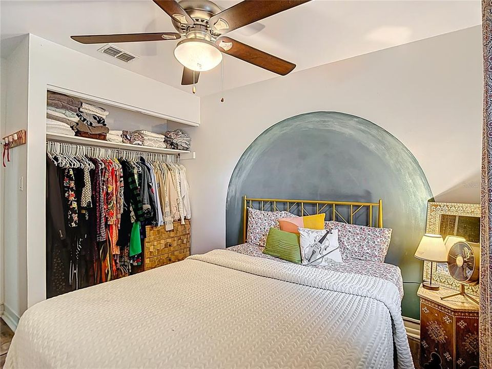 For Sale: $399,000 (3 beds, 2 baths, 1356 Square Feet)