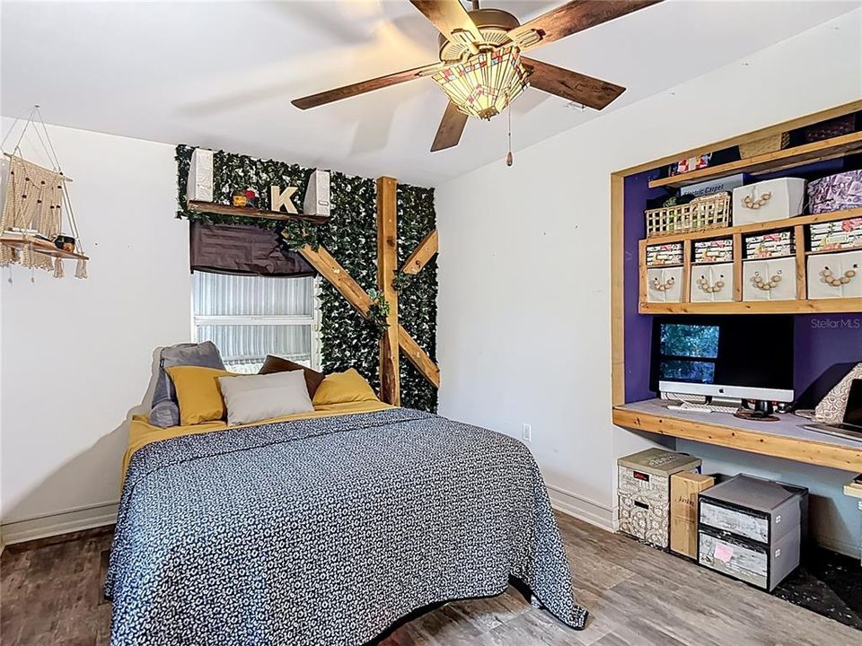 For Sale: $399,000 (3 beds, 2 baths, 1356 Square Feet)