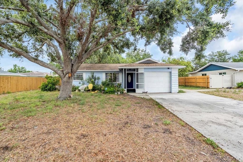 Recently Sold: $268,000 (2 beds, 2 baths, 1200 Square Feet)