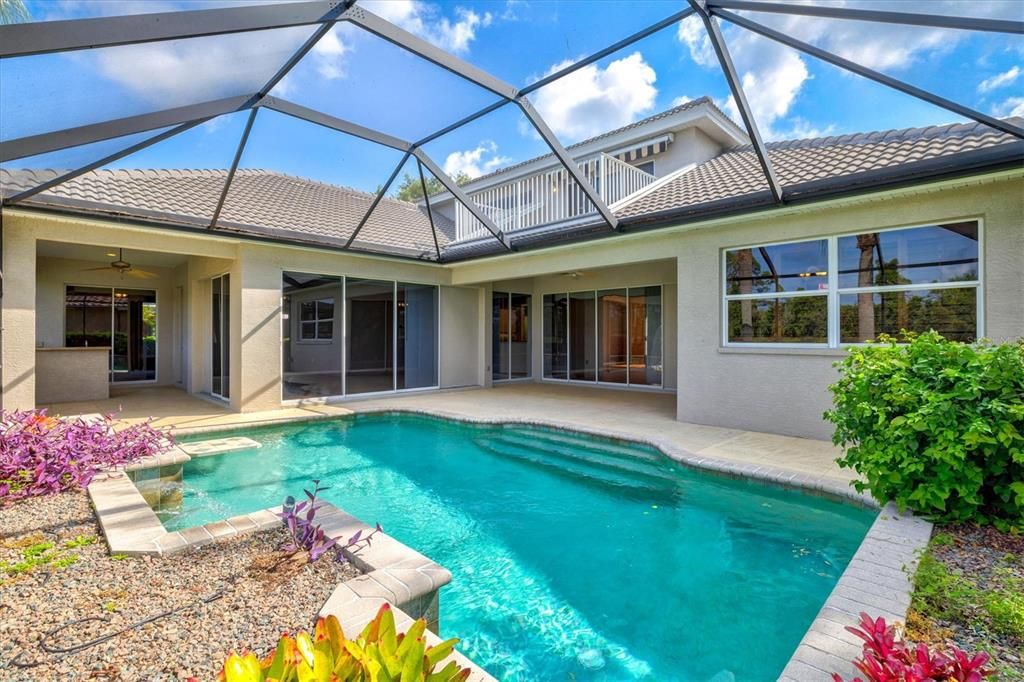 На продажу: $1,239,000 (4 спален, 4 ванн, 3924 Квадратных фут)