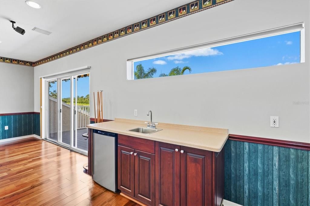 На продажу: $1,239,000 (4 спален, 4 ванн, 3924 Квадратных фут)