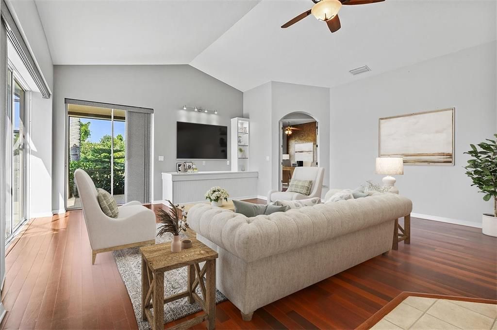 На продажу: $1,239,000 (4 спален, 4 ванн, 3924 Квадратных фут)