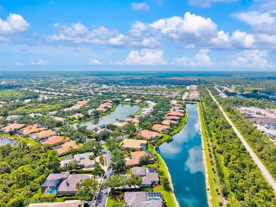 На продажу: $1,239,000 (4 спален, 4 ванн, 3924 Квадратных фут)