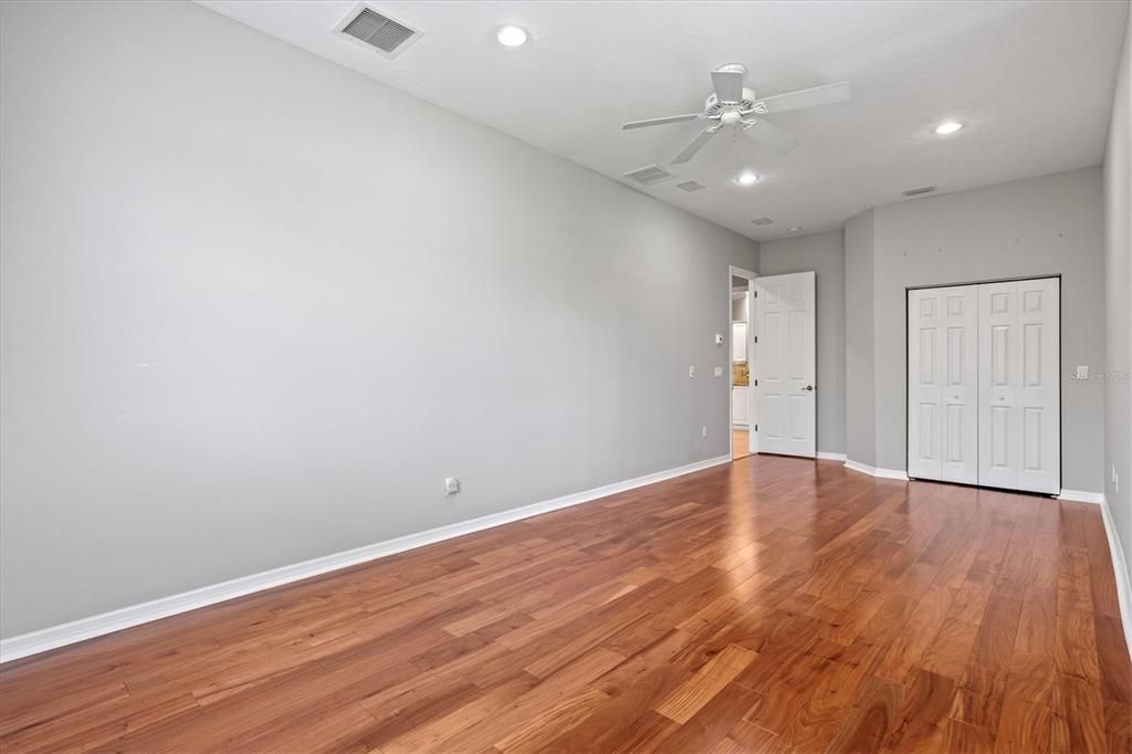 На продажу: $1,239,000 (4 спален, 4 ванн, 3924 Квадратных фут)