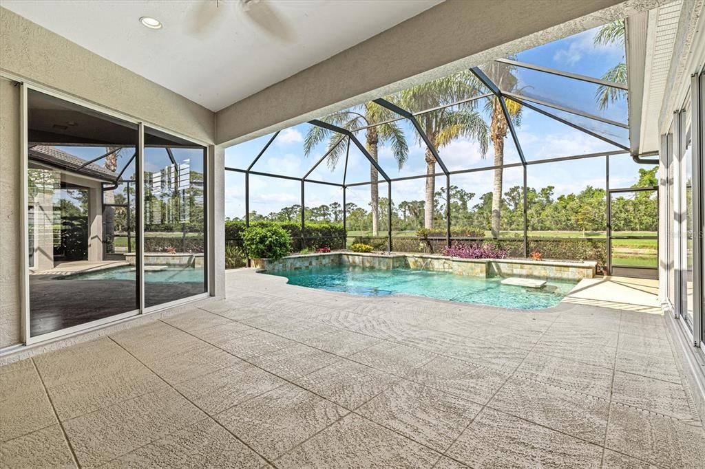 На продажу: $1,239,000 (4 спален, 4 ванн, 3924 Квадратных фут)